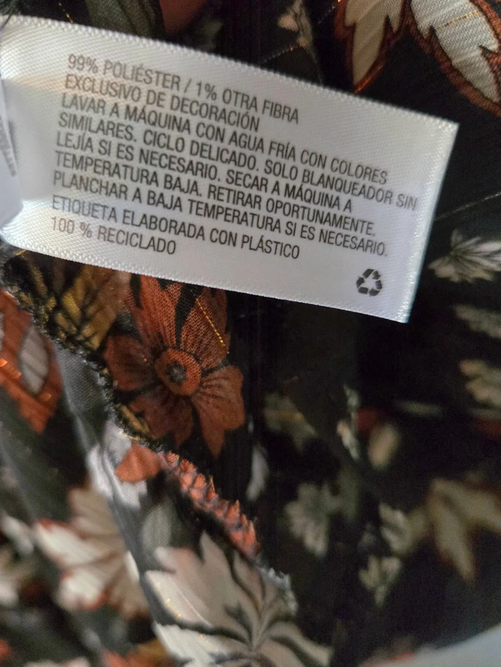 ✨️🌿Knox Rose Black Floral Boho Mini Dress with Gold Metallic Threading - Medium